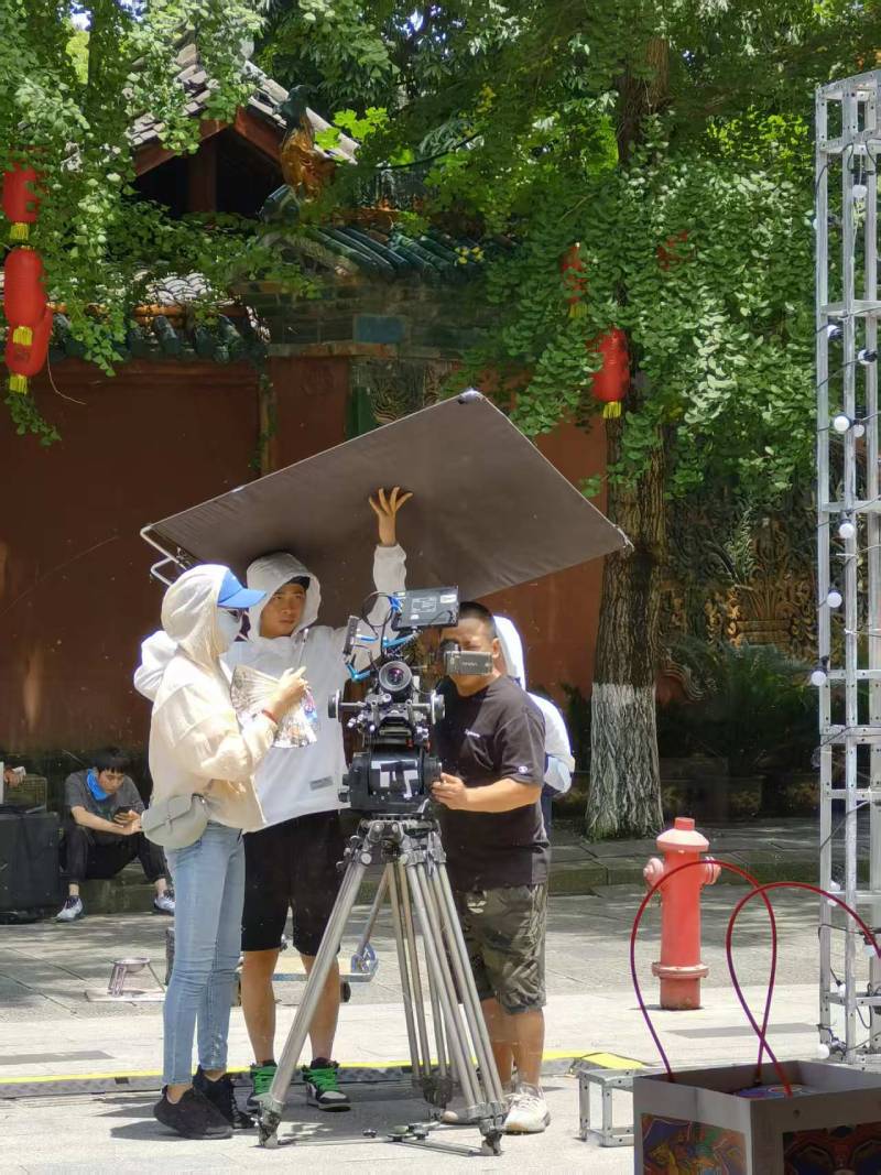建华区TVC拍摄公司：资深团队坐镇，打造现象级广告作品的幕后推手