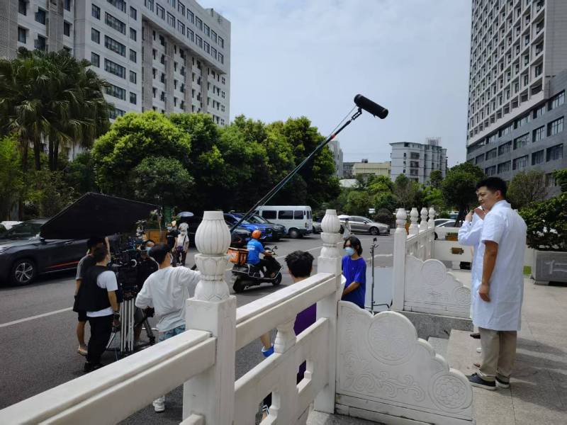 建华区广告片拍摄公司低成本实现高规格制作的诀窍